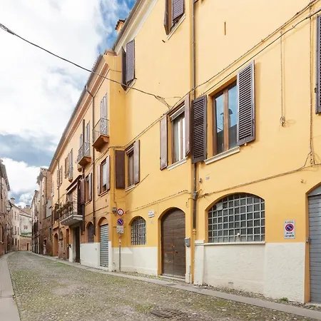 Apartman Guesthost - Center Ztl Lovely