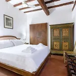 Guesthost - Center Ztl Lovely Apartment
