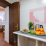 Guesthost - Center Ztl Lovely Apartment