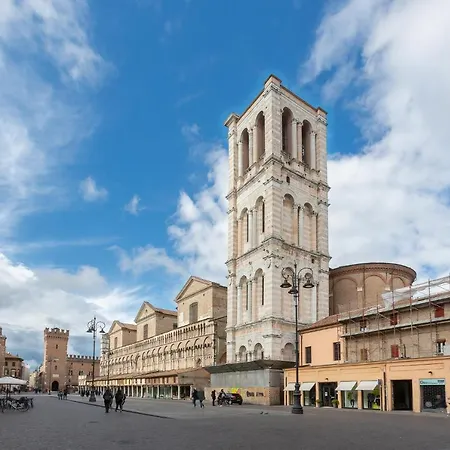 Center Ztl Lovely * Ferrara