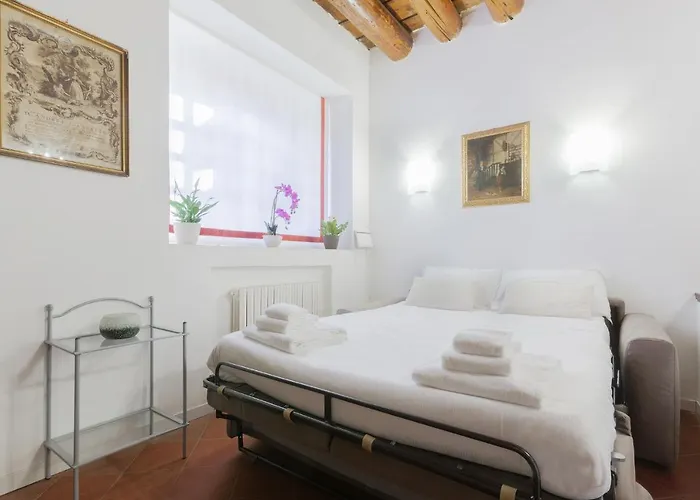 Guesthost - Center Ztl Lovely