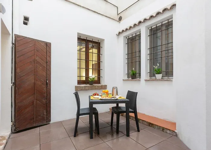 Guesthost - Center Ztl Lovely Apartment *