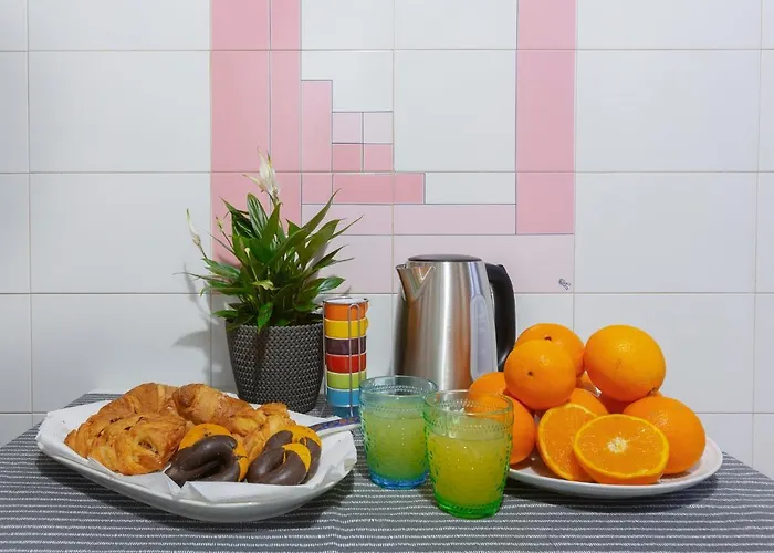 Guesthost - Center Ztl Lovely Apartment